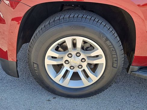 Used 2017 Chevrolet Tahoe LT image 13