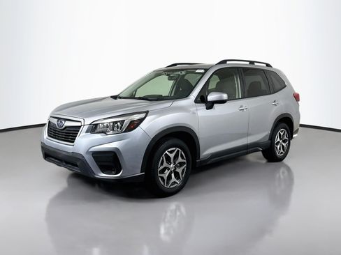 Used 2019 Subaru Forester Premium w/ Popular Package #1 AWD/4WD image 4