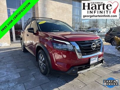 Used 2023 Nissan Pathfinder SL