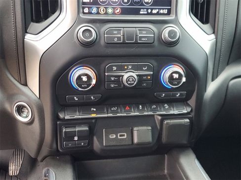 Used 2021 Chevrolet Silverado 1500 LT Trail Boss w/ LT Trail Boss Premium Package image 26