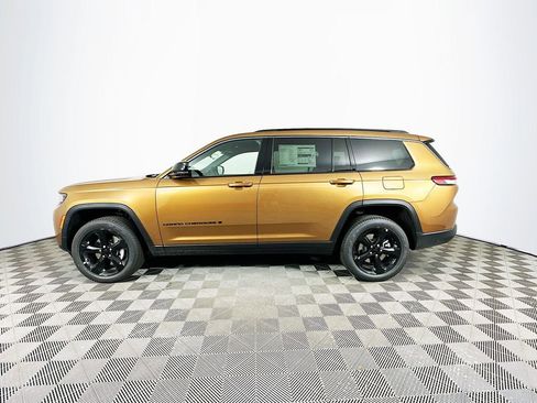 New 2026 Jeep Grand Cherokee L Limited w/ Limited Altitude Package AWD/4WD image 6