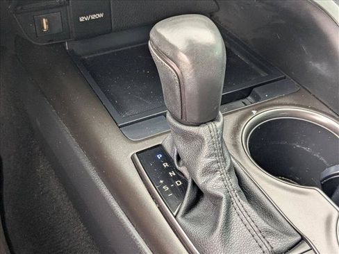 Used 2023 Toyota Camry SE FWD image 11