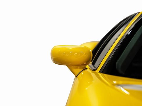 Used 2005 Ford GT image 12