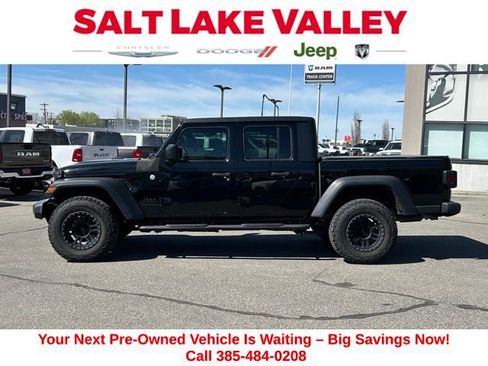 Used 2020 Jeep Gladiator Sport w/ Trailer Tow Package image 2
