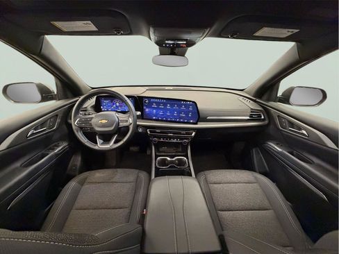 Used 2025 Chevrolet Traverse LT w/ Sun and Wheel Package AWD/4WD image 69