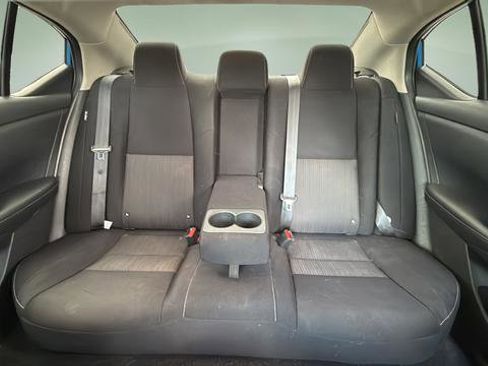 Used 2021 Nissan Sentra SV image 16