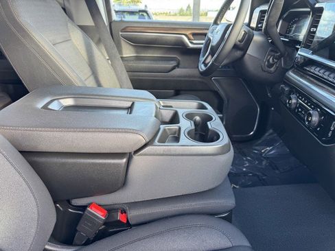 Used 2023 Chevrolet Silverado 1500 RST w/ Protection Package image 8