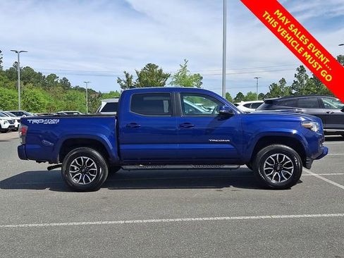 Certified 2022 Toyota Tacoma TRD Sport w/ Technology Package AWD/4WD image 9