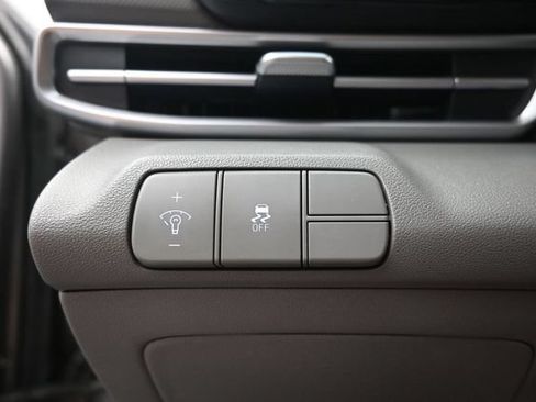 Used 2024 Hyundai Elantra SEL FWD image 22