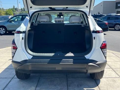 Certified 2025 Hyundai Kona SE AWD/4WD image 12