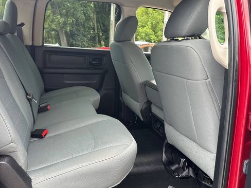 Used 2015 RAM 2500 Tradesman w/ Chrome Appearance Group AWD/4WD image 9