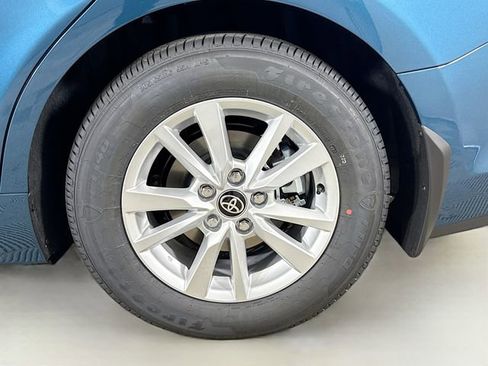 New 2026 Toyota Camry LE FWD image 28