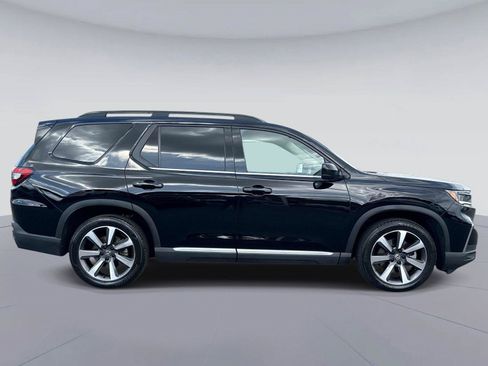 Certified 2024 Honda Pilot Elite image 2