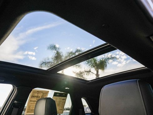 Used 2025 Cadillac XT5 Premium Luxury image 24