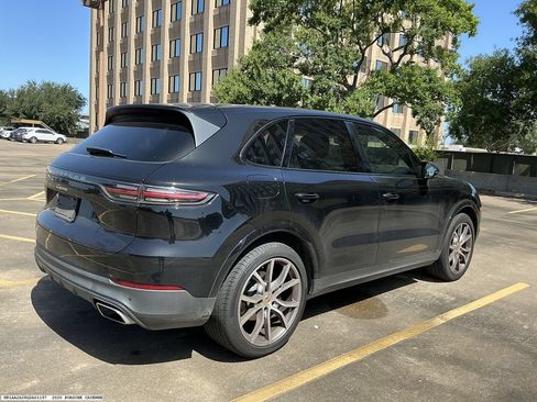 Used 2020 Porsche Cayenne AWD/4WD image 6
