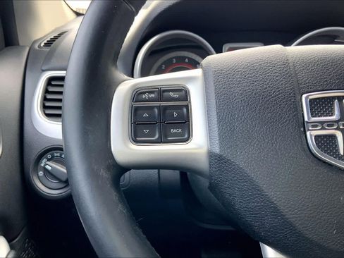 Used 2018 Dodge Journey SE w/ Popular Equipment Group image 23