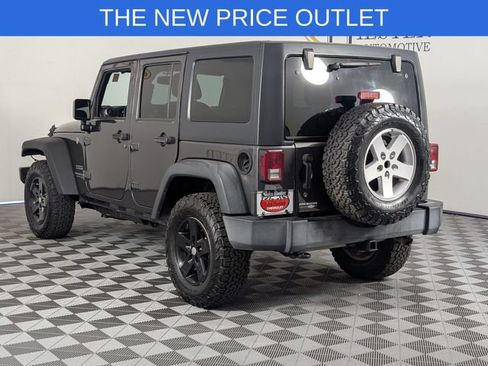 Used 2017 Jeep Wrangler Unlimited Sport w/ Quick Order Package 24S AWD/4WD image 6
