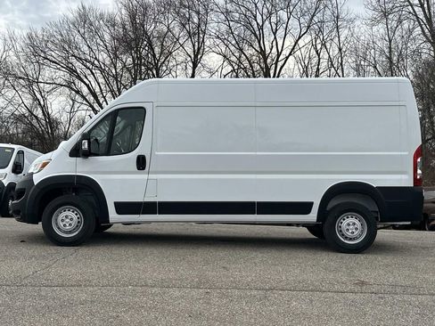 New 2026 RAM ProMaster 2500 w/ Convenience Group image 5