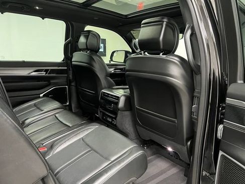 Used 2023 Jeep Wagoneer Series II w/ Convenience Group I AWD/4WD image 55