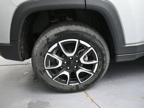Used 2024 Jeep Compass Trailhawk AWD/4WD image 17