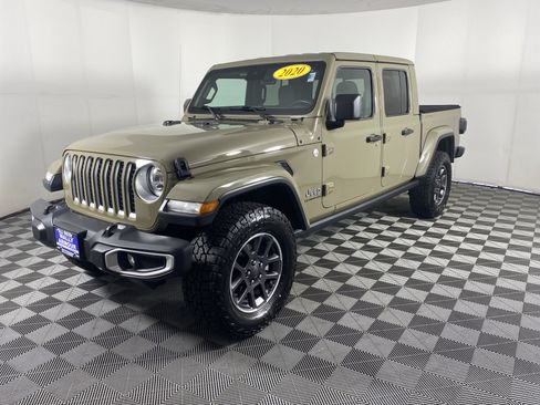 Used 2020 Jeep Gladiator Overland AWD/4WD image 8