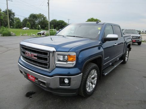 Used 2015 GMC Sierra 1500 SLT w/ SLT Crew Cab Value Package AWD/4WD image 11