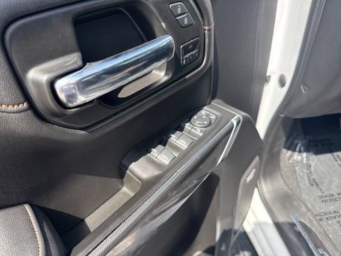 Used 2020 GMC Sierra 1500 AT4 w/ AT4 Premium Package AWD/4WD image 11