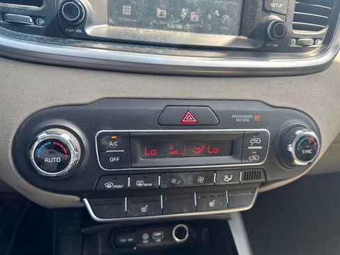 Used 2020 Kia Sorento LX w/ LX I4 Convenience Package FWD image 13