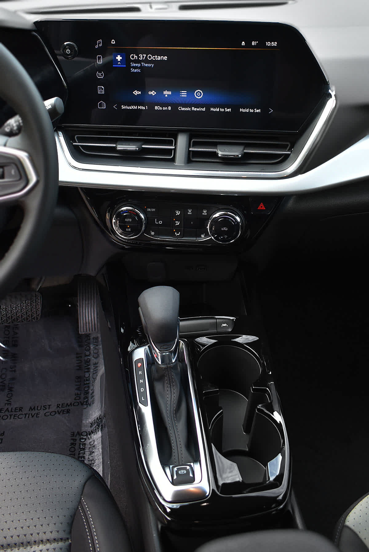 New 2026 Chevrolet Trax LT w/ Sunroof Package FWD image 13