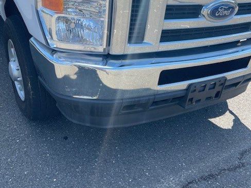 Used 2022 Ford E-350 and Econoline 350 Super Duty w/ Power Windows & Locks Group RWD image 8