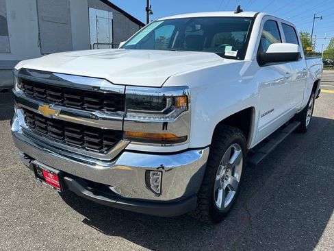 Used 2018 Chevrolet Silverado 1500 LT w/ All Star Edition AWD/4WD image 1