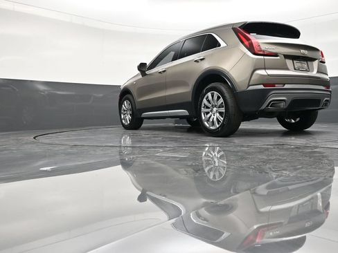 Used 2020 Cadillac XT4 Premium Luxury FWD image 25