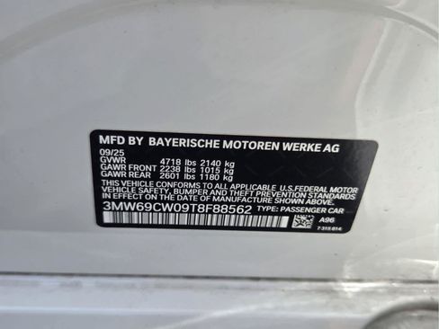 Used 2026 BMW 330i Sedan w/ M Sport Package RWD image 22
