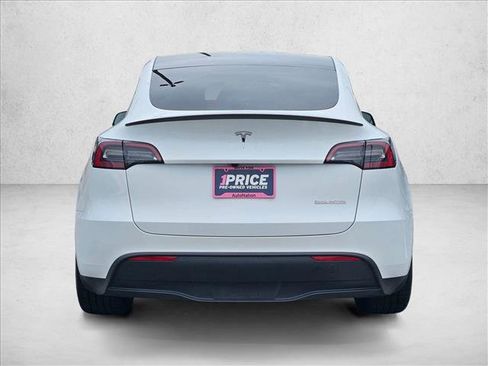 Used 2024 Tesla Model Y Performance AWD/4WD image 7