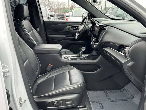 Used 2023 Chevrolet Traverse Premier w/ Redline Edition image 19