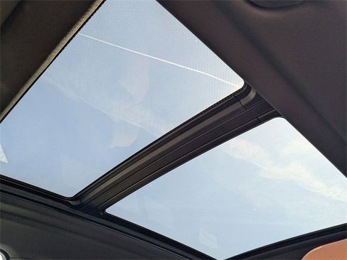 New 2026 BMW X5 M60i w/ Executive Package image 23