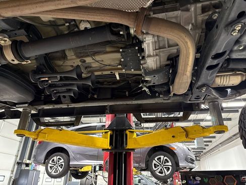 Used 2019 Toyota Tacoma TRD Sport image 28