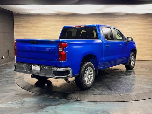 Used 2025 Chevrolet Silverado 1500 LT AWD/4WD image 27