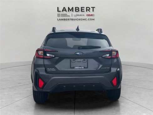 Used 2024 Subaru Crosstrek 2.0i Premium image 4