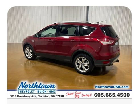 Used 2016 Ford Escape Titanium image 3