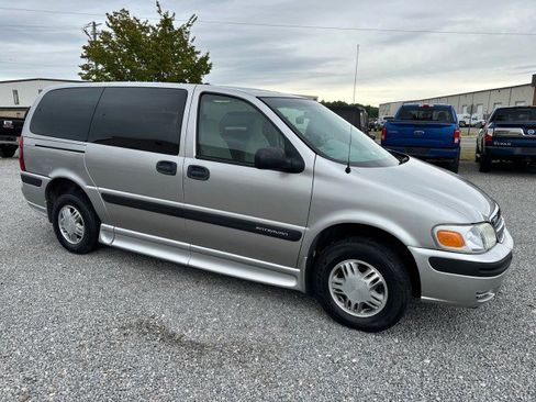 Used 2004 Chevrolet Venture Plus w/ Climate Package FWD image 5