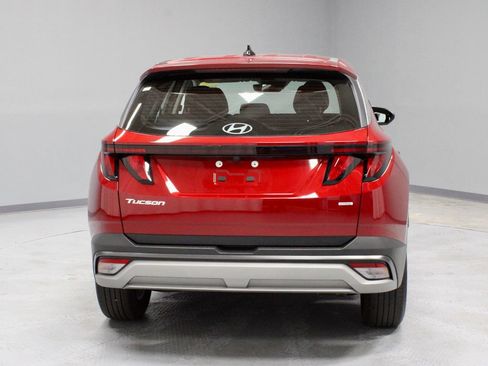 Certified 2025 Hyundai Tucson SE AWD/4WD image 8