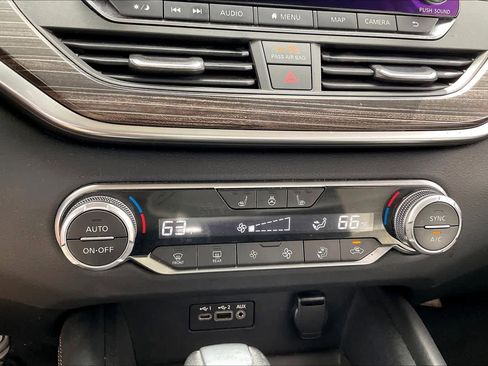 Used 2019 Nissan Altima 2.5 SL FWD image 15