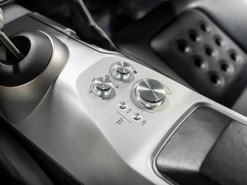 Used 2005 Ford GT image 53