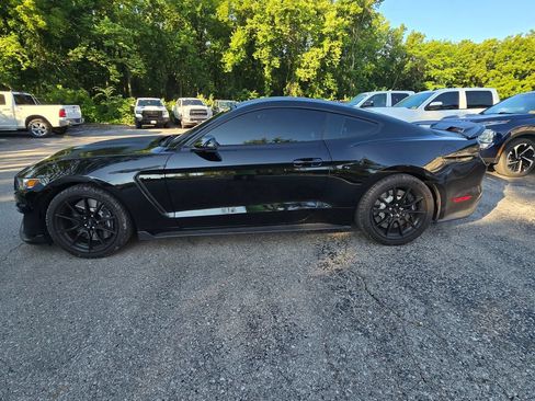 Used 2019 Ford Mustang Shelby GT350 w/ Technology Package RWD image 3