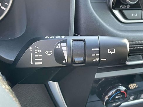 Used 2023 Nissan Rogue SV image 22