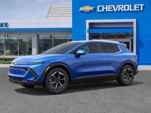 New 2026 Chevrolet Equinox EV LT FWD image 2