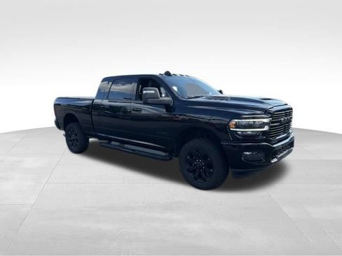 Used 2023 RAM 2500 Laramie w/ Night Edition AWD/4WD image 10