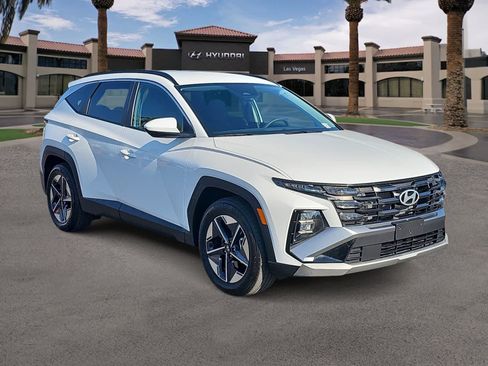Used 2025 Hyundai Tucson SEL FWD image 2