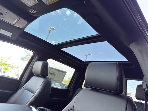 New 2025 Ford F150 Lariat w/ Equipment Group 502A High image 33